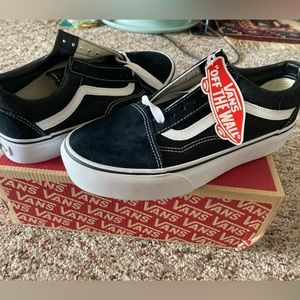 Vans platforms size 8 women’s 6 men’s